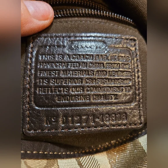 Coach Legacy 19918 Vintage Signature Shoulder Bag - Tan/Brown Jacquard & Leather - Picture 3 of 13